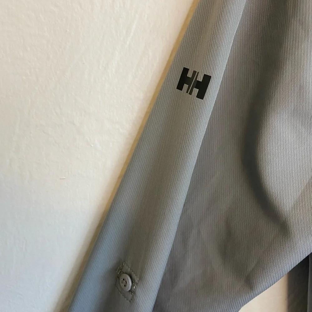 Helly Hansen Crested Butte Button Down Shirt Gray Size Medium - Picture 6 of 6
